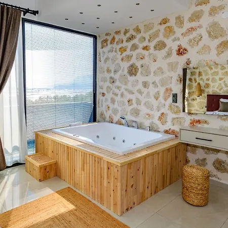 Zen - 2 Bedroom With Jacuzzi In Kalkan Caykoey Kaş